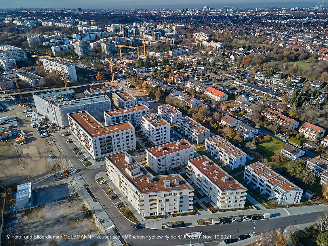 19.11.2021 - Luftbilder von der Baustelle Alexisquartier und Pandion Verde in Neuperlach